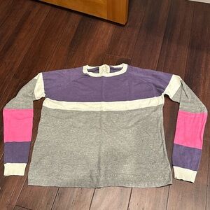 Lightweight hot colorblock sweater